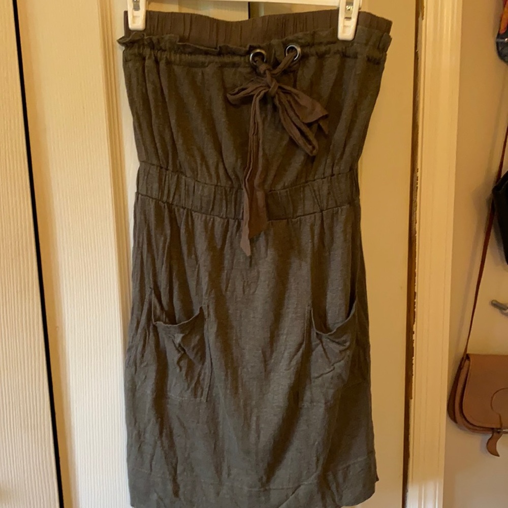 Strapless dress